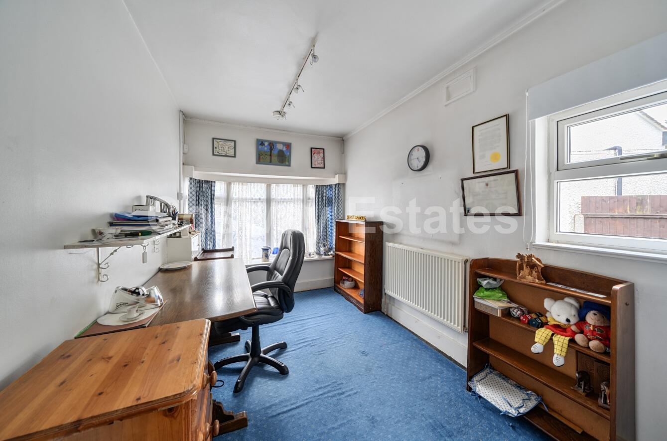 Copthall Gardens, Mill Hill, NW7, London